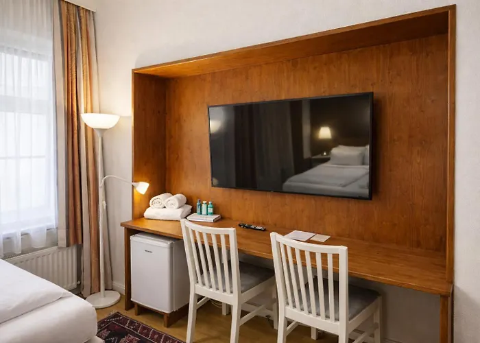 Проживание в семье & S2